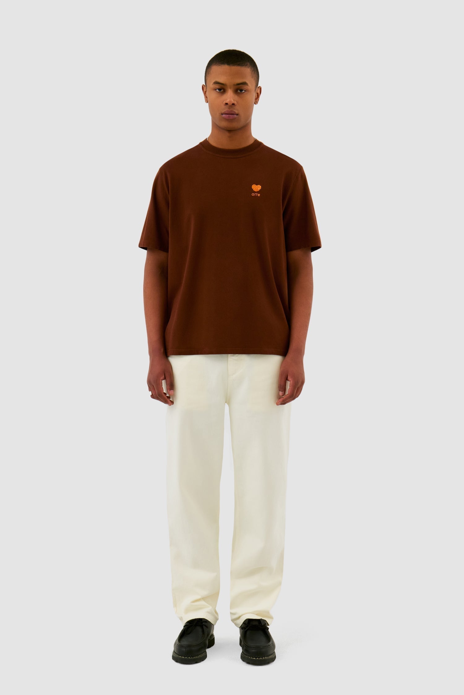 T-shirt avec logo en forme de cœur - Marron