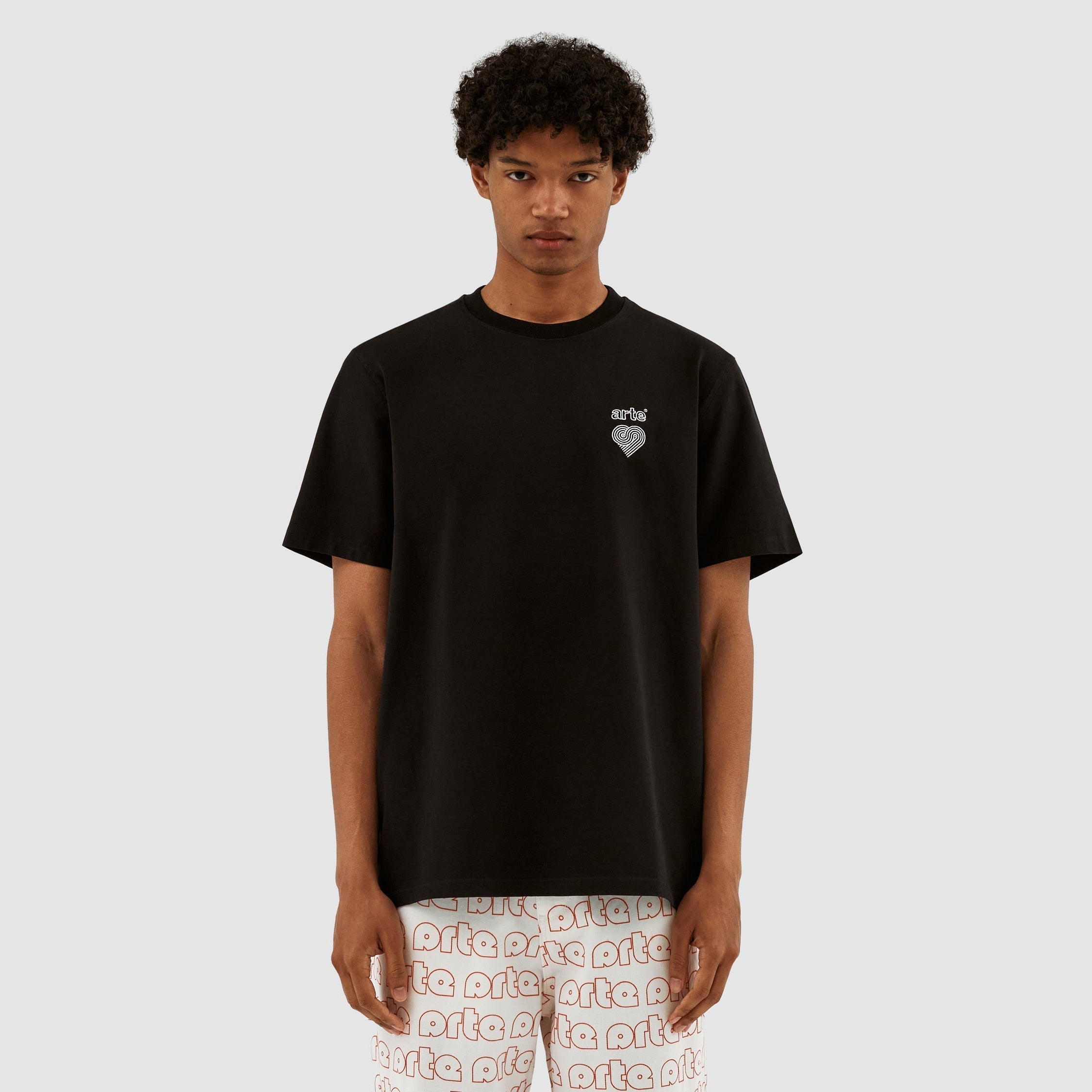 Taut Embroi Heart Logo T-shirt - Noir