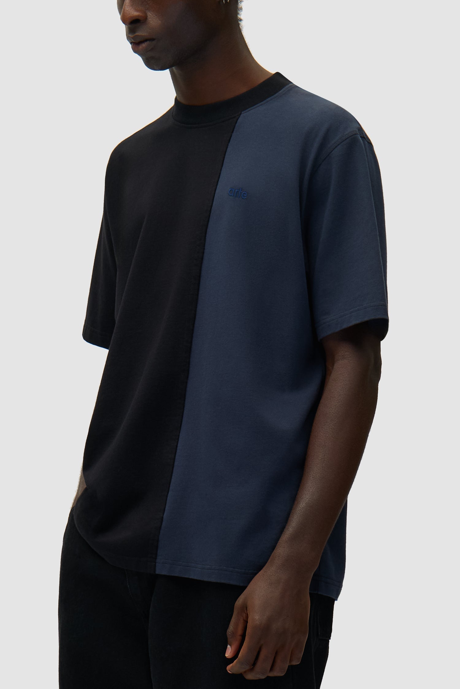 T-shirt bicolore - Bleu marine/Noir